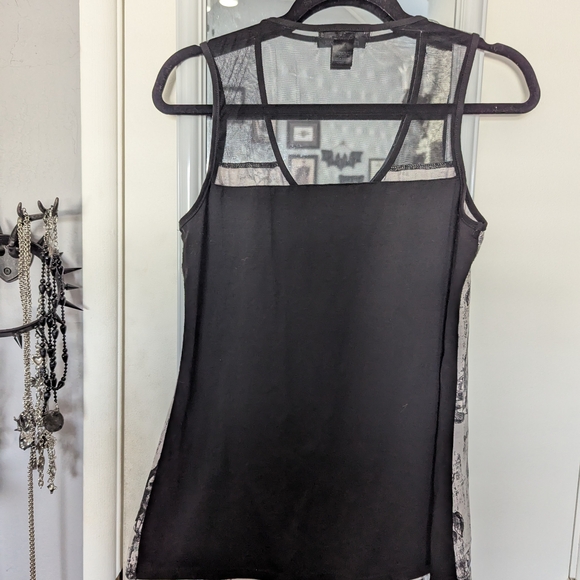 Gothic Skull Print Tank Top with Lace-Up Detail - Picture 6 of 6